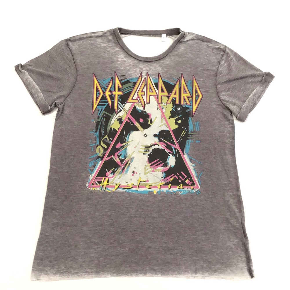 Def Leppard Graphic Top with Roll Up Sleeves